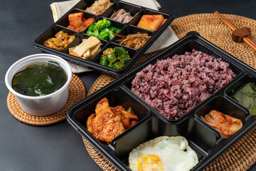 Bossam, pork, boiled pork, spicy pork ribs, ribs, pork front legs, shrimp gambas, gambas, stir-fried pork, lunchbox, Jeju, pork back ribs,