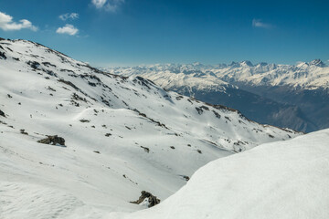 Paysage d' hiver en vallée de Maurienne , à Beaune  , Massif de la Vanoise , Savoie , Alpes ,...