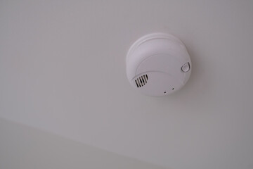 installed smoke alarm detector, intelligent home protection, safety device