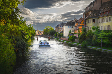 View on the Ill river from the Saint-Guillaum Bridge, Strasbourg - obrazy, fototapety, plakaty
