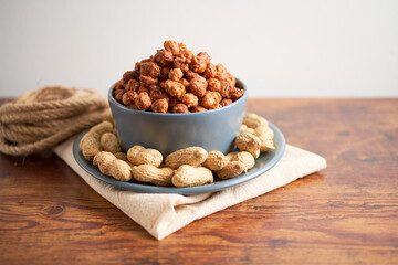 Caramelized roasted peanut or garapiñado