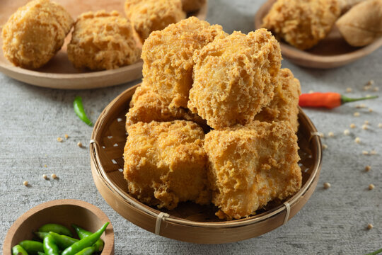 Tahu goreng cripsy, or crispy fried tofu, is one type of snack in Indonesia. Crispy tofu is mixed with small chilies and sauce