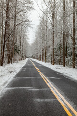 Obraz premium Winter Snow on a Road in Cosby