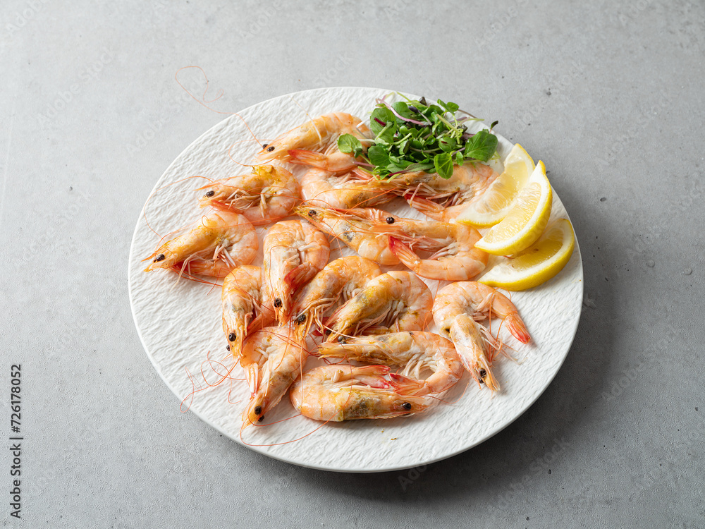 Sticker salt-grilled shrimp on a plate