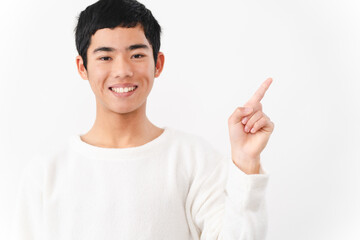私服姿の中学生の男性　ライフスタイルイメージ