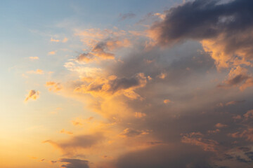 Textur Himmel mit Sonnenuntergang Lichtstimmung Abendrot