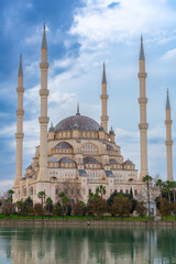 Fototapeta na wymiar The Sabanci Central Mosque in Adana, Turkiye
