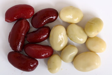 dicke Bohnen und Kidneybohnen in Nahaufnahme