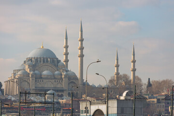Fototapeta na wymiar Suleymaniye Mosque view from Karakoy district of Istanbul