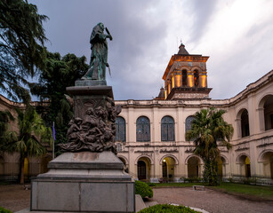 Fototapeta na wymiar Courtyard of the monastery and church, Manzana Jesuitica, Cordoba, Argentina, South America