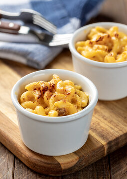 Baked macaroni and cheese in a white cuo