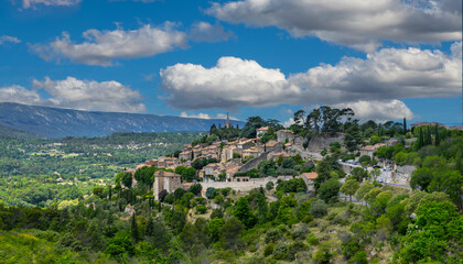 The hill top village of Bonnieux in Provence France - 726592816