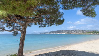 Looking across the beach at Juan Les Pins near Antibes on the Cote D Azur - 726592892