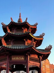 Fototapeta premium temple with blue sky