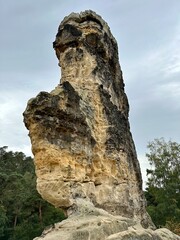 Wanderer an den Klusfelsen bei Halberstadt
