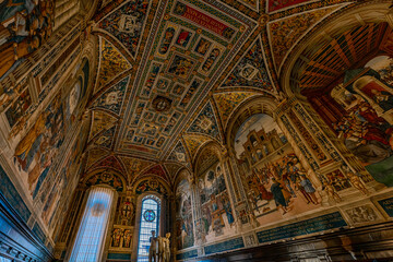 "Siena Splendor: Capturing the Essence of Tuscany's Historic Gem"
