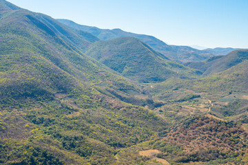 Fototapeta premium Beautiful landscape in Hierve el Agua in the state of Oaxaca. Petrified waterfalls in Oaxaca. Vacation and travel concept