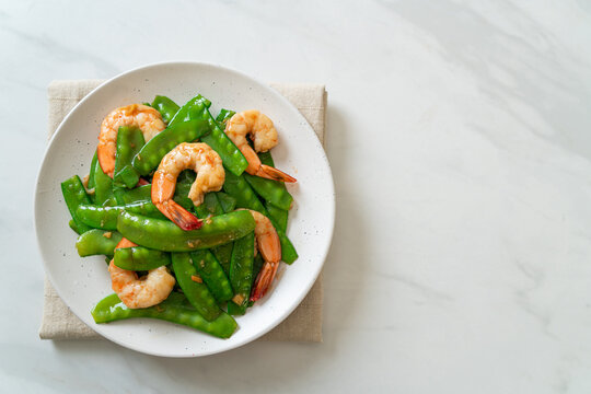 Stir-Fried Green Peas with Shrimp