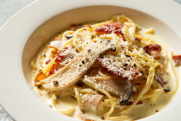 Bacon cheese pasta on plate