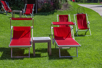 Red loungers