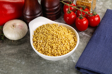 Dry ptitim heap in the bowl