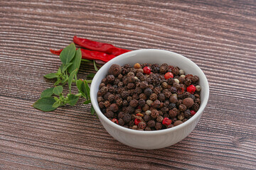 Red, black, yellow pepper mix