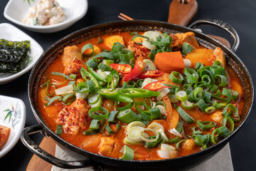 Bibimbap, Korean food, braised spicy chicken, braised spicy chicken, budae jjigae, stir-fried spicy pork, pork