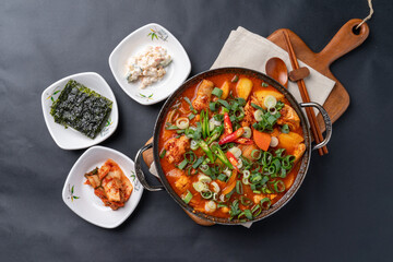 Bibimbap, Korean food, braised spicy chicken, braised spicy chicken, budae jjigae, stir-fried spicy pork, pork