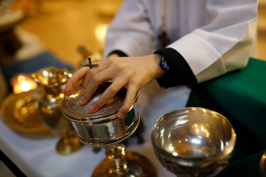 Sunday mass in Saint Philippe du Roule catholic church, Paris.