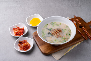 Pork cutlet, fried, pork, sirloin, tenderloin, Jeju meat, noodles, Yangji, rice noodles, nagasaki, jjamppong, Japanese food,