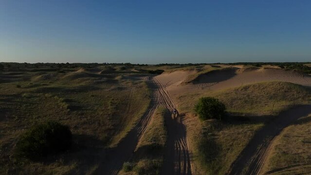 Motocross en las Dunas de Villa Gesell / Caril&oacute;, Provincia de Buenos Aires, Argentina.