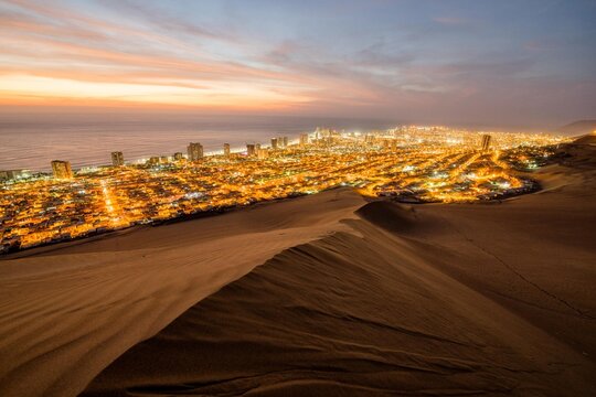 Postal de Iquique sobre el Cerro Drag&oacute;n