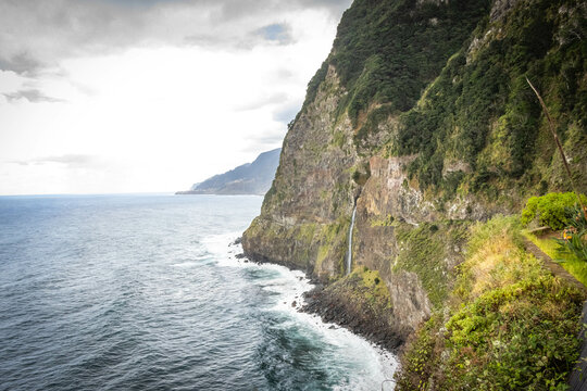 Vei da Noiva waterfall, bridal veil waterfall, madeira, rough north coast, near seixal, portugal, europe