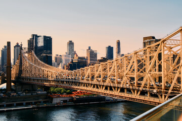 bridge over the river in New York City