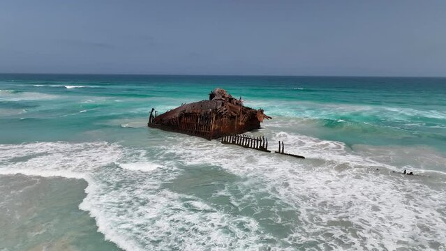 Afrika - Kap Verde - Boa Vista &ndash; Strand &ndash; K&uuml;ste &ndash; Wellen -  Schiffswrack &ndash; Cabo Santa Maria
