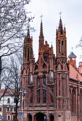 Obraz premium St. Anne's Catholic Church in Vilnius, founded at the end of the 14th century by Grand Duchess Anna of Lithuania, built in Baroque and Neo-Gothic styles