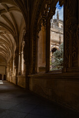 Obraz premium The interior of a monastery in the city of Toledo, Spain.