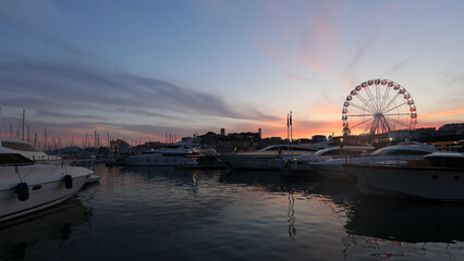 Fototapeta na wymiar Puerto Viejo de Cannes, Francia