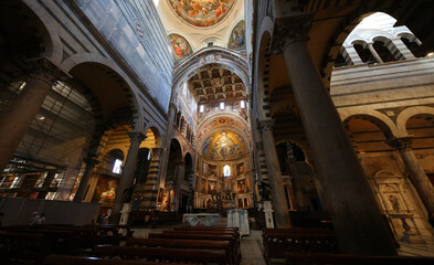 Fototapeta na wymiar Catedral de Santa María Asunta, Pisa, Italia