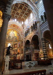 Fototapeta na wymiar Catedral de Santa María Asunta, Pisa, Italia