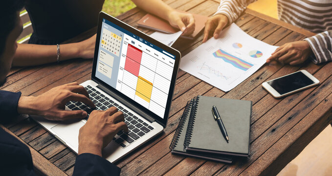 Online applointment booking calendar for modish regristration on the internet website