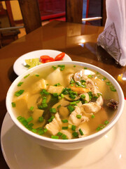 [Peru] Wonton soup at Chifa (traditional peruvian style　chinese food) restaurant ​in Cusco