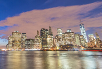 Naklejka premium View of lower Manhattan from Brooklyn