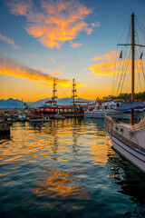 Obraz premium Panoramic view of harbor in Antalya Kaleici Old Town. Port and boats . Antalya, Turkey