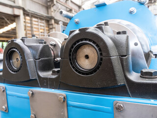 Bearings on an industrial press