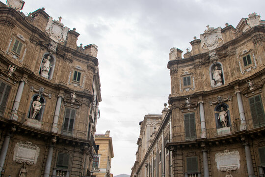 quattro canti ( four corners) square at Palermo