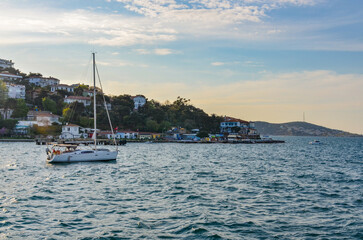 Fototapeta na wymiar yacht in Burgazada harbor (Adalar, Turkey)