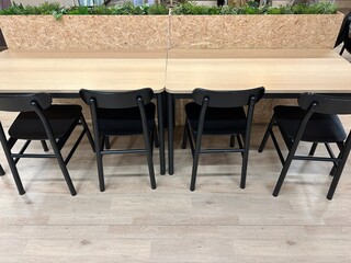 フードコート　テーブル　椅子