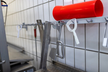 Werkzeuge in der Metzgerei Messer Rohr zur Herstellung von Fleisch und Wurstwaren.
