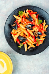 Macaroni or pasta vongole with mussels